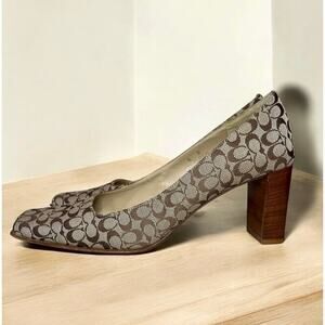 Y2K Coach J056 Malorie Signature Jacquard Pump – Size 8B